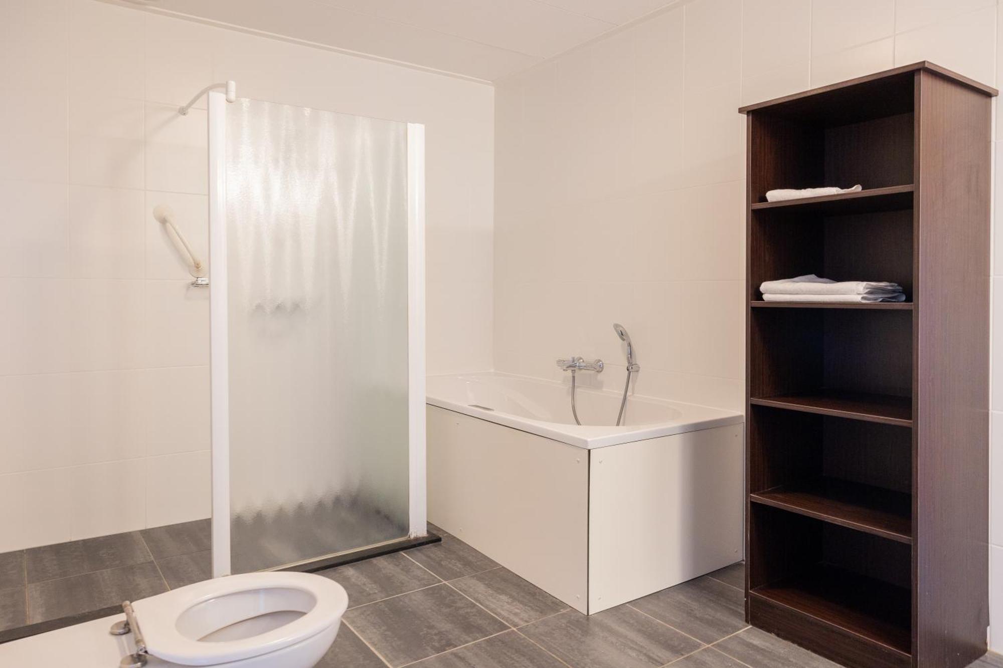 Vakantiepark Klein Vaarwater Buren  Δωμάτιο φωτογραφία
